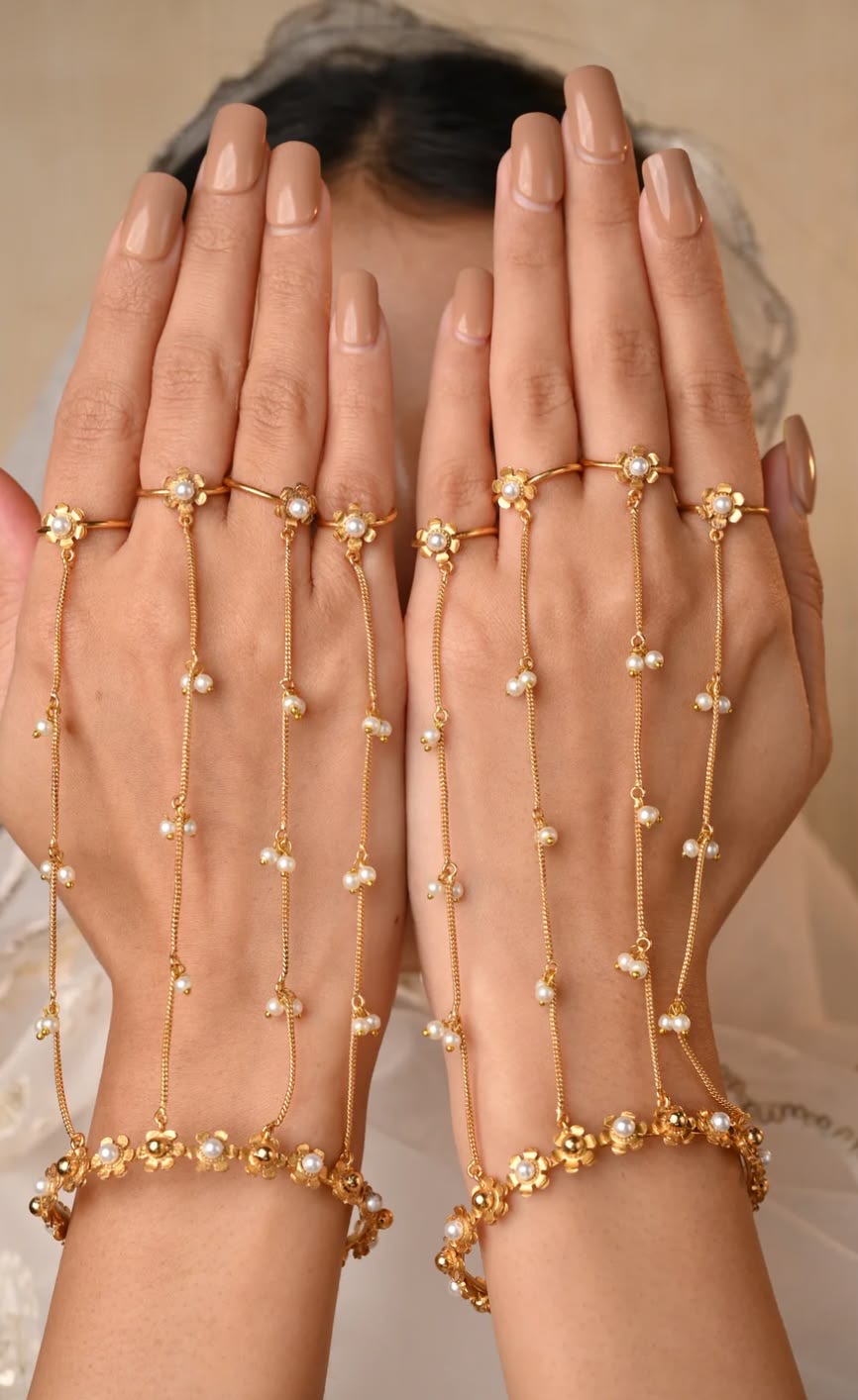 Heer pearl hathphool 