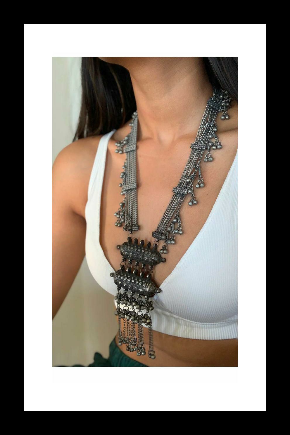 Heritage veil necklace