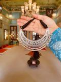 Pearl hasli neckpiece